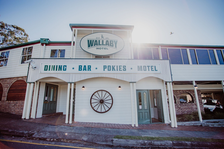 Wallaby Hotel, Gold Coast