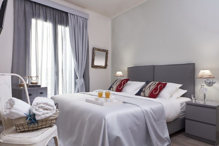 Bedroom 3, The Gardens Gallery Hotel, Peloponnese
