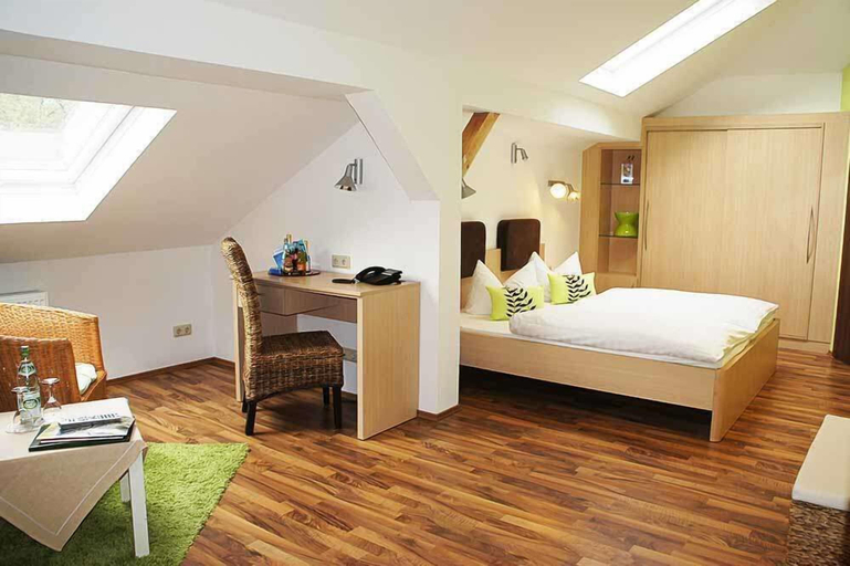 Bedroom 3, Hotel Muschinsky, Osterode am Harz