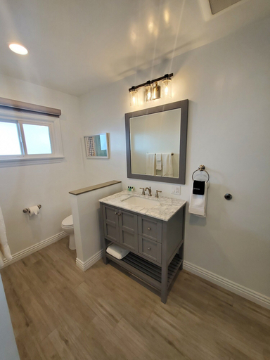 Bathroom 5, Sea Horse Resort, Orange