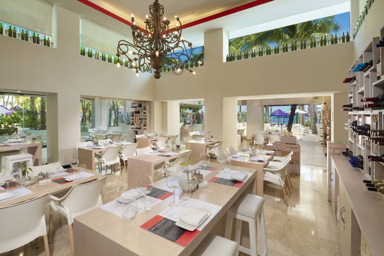 Food & Drinks 5, The Sens Cancun By Oasis, Benito Juárez