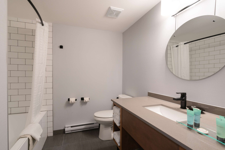Bathroom 5, Prestige Kamloops Hotel, WorldHotels Crafted, Thompson-Nicola