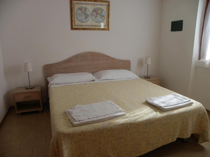 Bedroom 3, Residenza Gli Eucalipti, Sassari