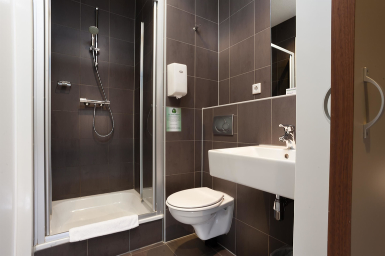 Bathroom 5, Best Western Zaan Inn, Amsterdam – Zaandam, Zaanstad