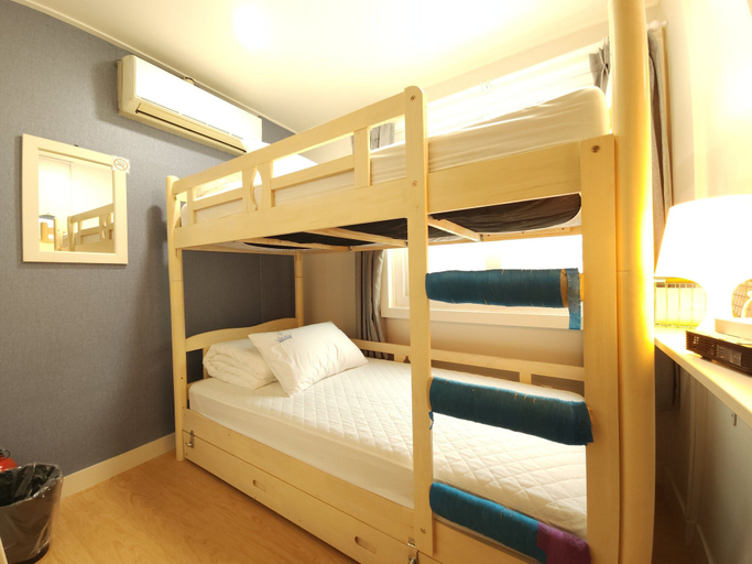 Bedroom 2, OYO Myeongdong 5 Lodge, Jung
