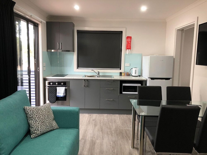 Others 5, Acacia Caravan Park, Ararat