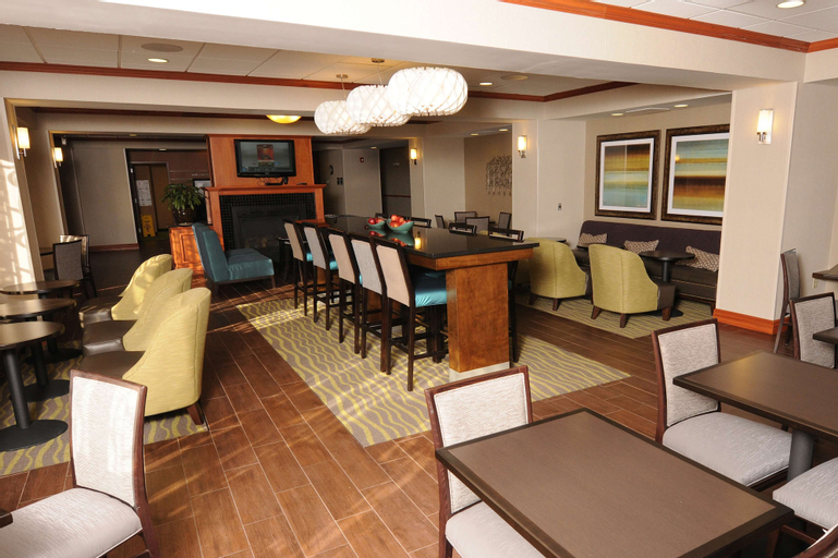 Public Area 3, Hampton Inn Omaha West-Lakeside, Douglas