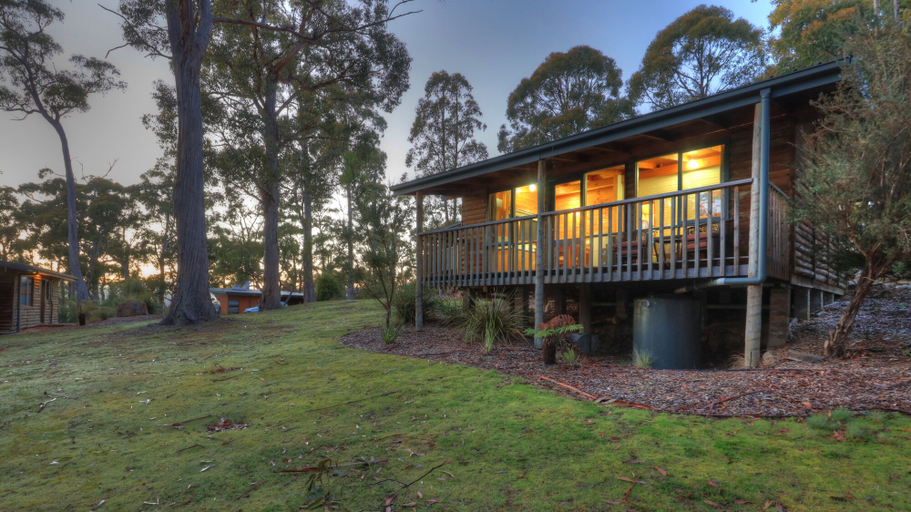 Exterior & Views 3, Stewarts Bay Lodge, Tasman