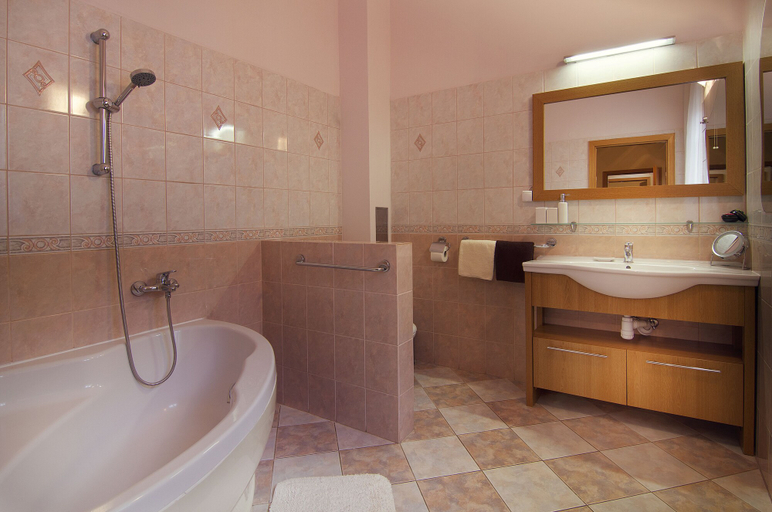 Bathroom 5, City Residence Apartment Hotel, Košice I