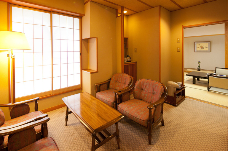 Bedroom 3, Zazan Minakami, Minakami