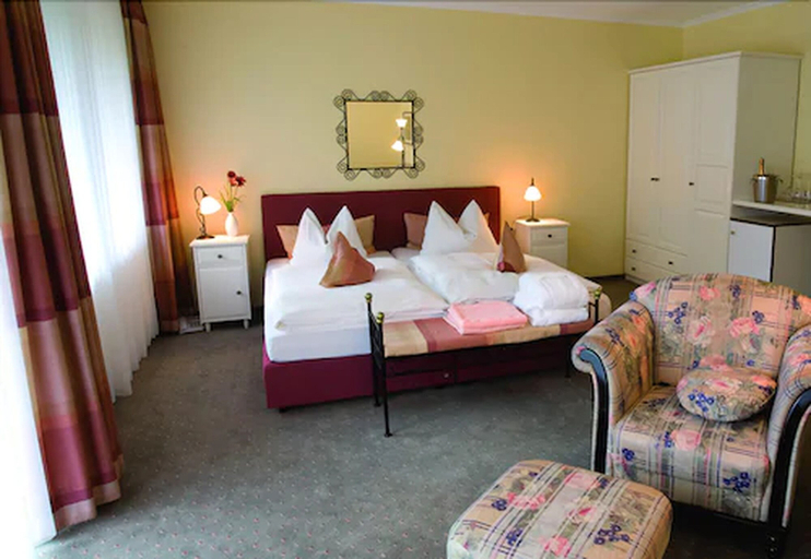 Bedroom 3, Sonnenhotel Amtsheide, Uelzen