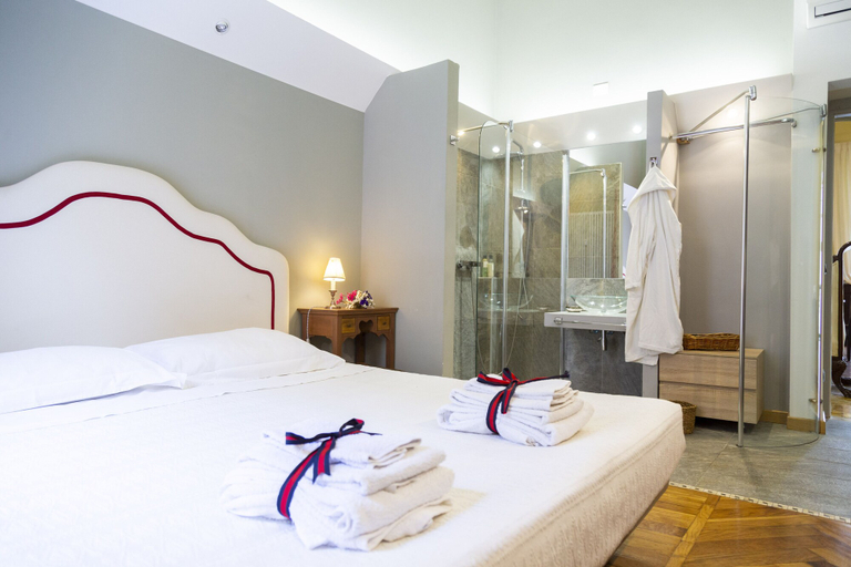 Bedroom 4, La Luna e i Falo', Torino