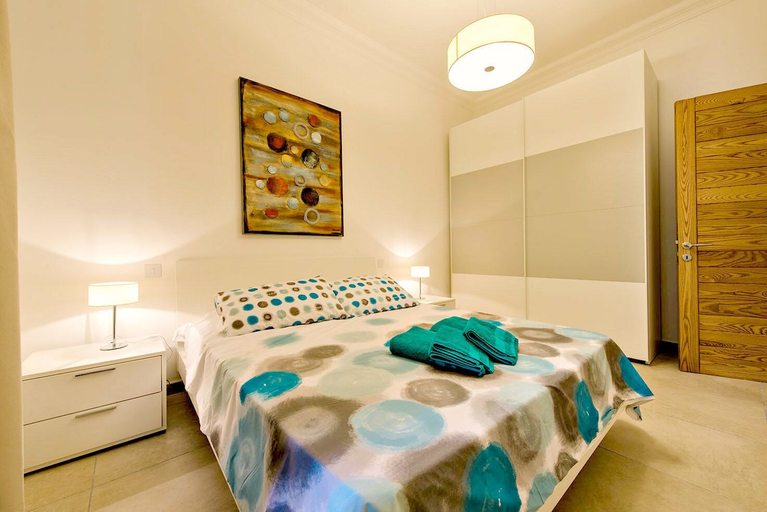 Bedroom 3, Luxury Apartment With Pool