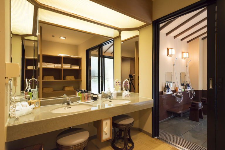 Bathroom 3, Ryotei Manyou, Nomi