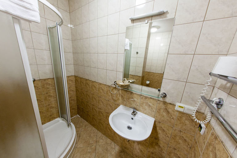 Bathroom 4, Porto Resort, Riga