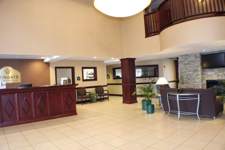 Public Area 2, Wingate By Wyndham Southport, Brunswick
