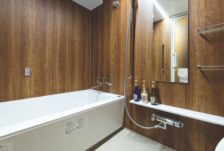 Bathroom 5, Hotel Sunset Hill, Onna