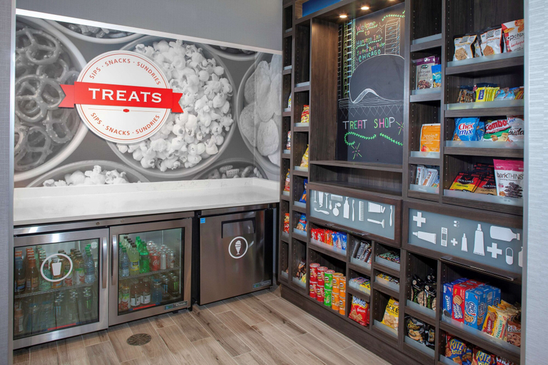 Food & Drinks 5, Hampton Inn & Suites Chicago-Burr Ridge, Dupage
