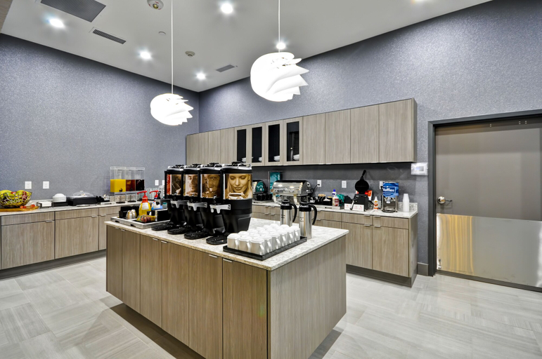 Food & Drinks 5, Homewood Suites by Hilton Tyler, Smith