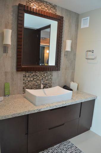 Bathroom 4, Hampton Inn by Hilton Villahermosa, Centro