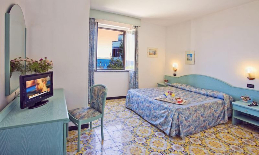Bedroom 2, Hotel Antares, Napoli