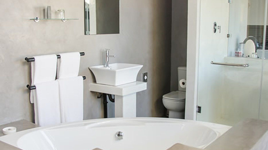 Bathroom 5, City Living Boutique Hotel, Mangaung