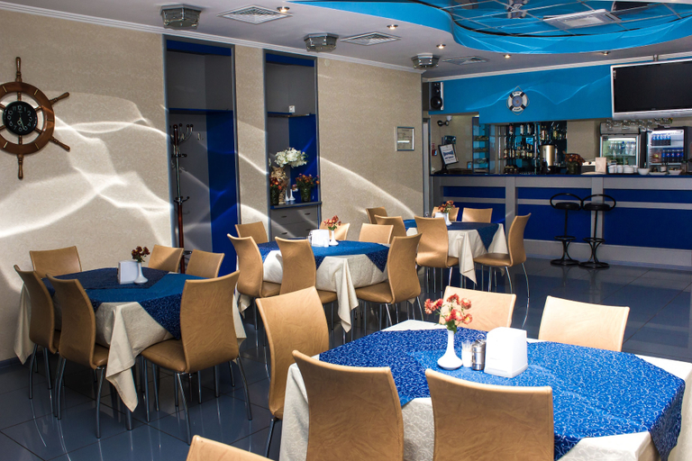 Food & Drinks 4, Brigantina, Gelendzhik gorsovet
