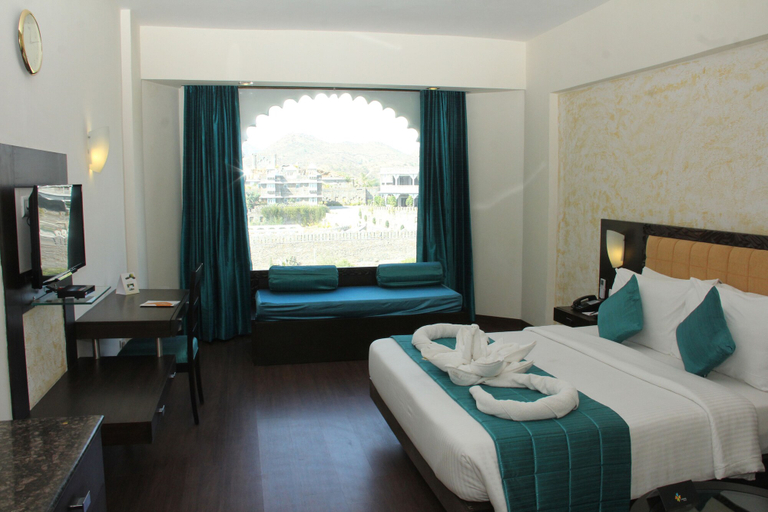Bedroom 4, Club Mahindra Udaipur, Udaipur