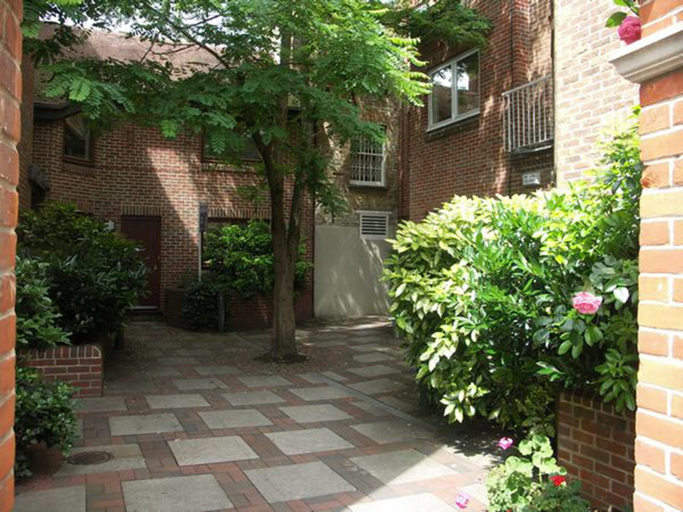 Exterior & Views, The Courtyard, Windsor, 2 Beds, Slough