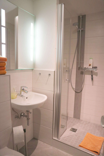 Bathroom 4, Hotel Nuhnetal, Hochsauerlandkreis
