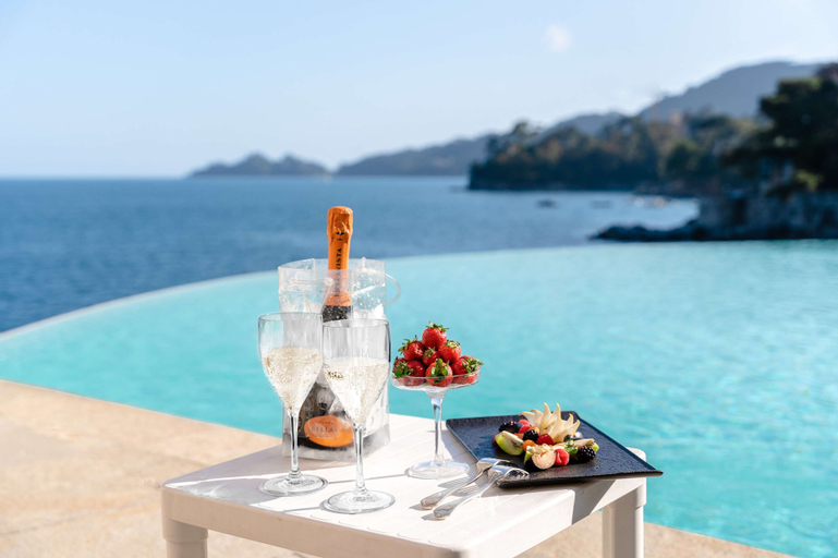 Food & Drinks 11