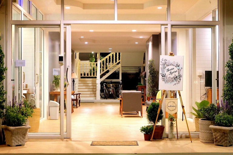 Exterior & Views 2, Baan Iyara Boutique City Hotel, Muang Nan