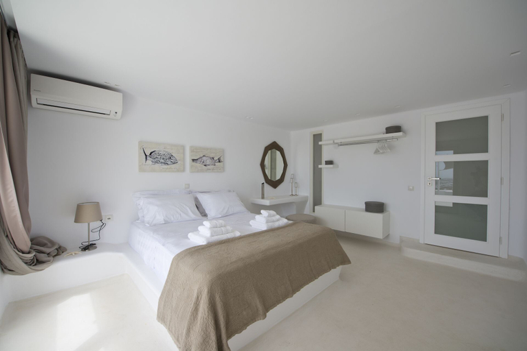 Bedroom, Amethyst Suite, South Aegean
