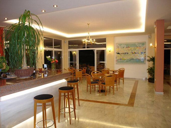 Food & Drinks 4, Andromeda Hotel Apartments, South Aegean
