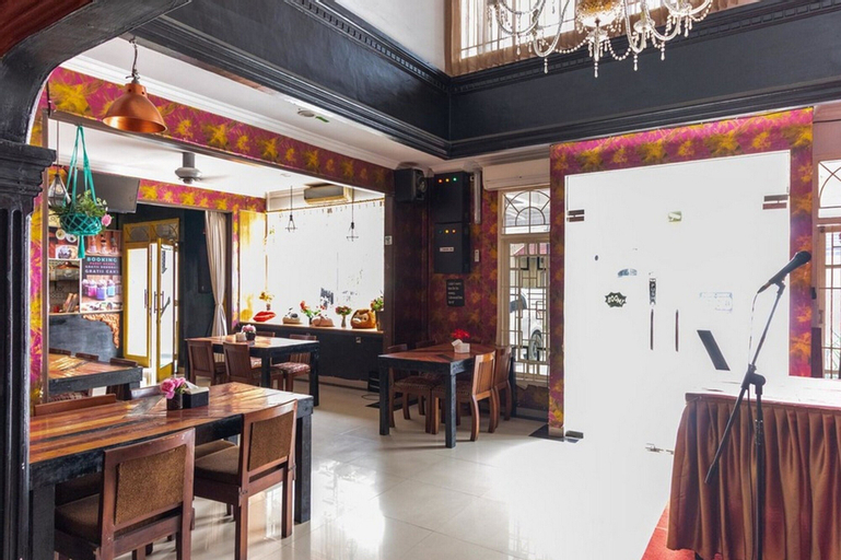 Food & Drinks 5, RedDoorz @ Jalan Mojopahit Medan, Medan