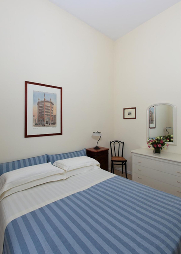 Bedroom 2, Residence Liberty Hotel, Parma