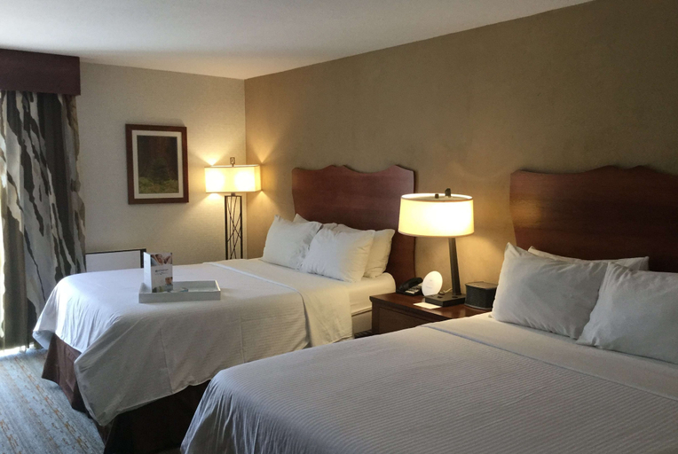 Bedroom 3, Wyndham Visalia, Tulare