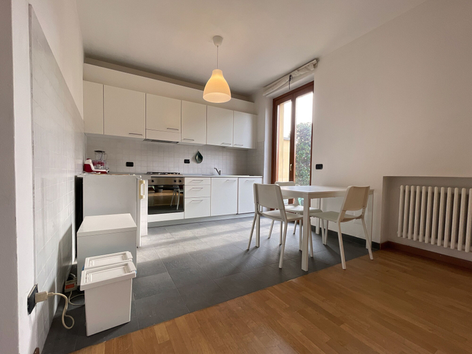Others 3, Modern Apartment, Private Garden, 25km From Milan, Monza and Brianza