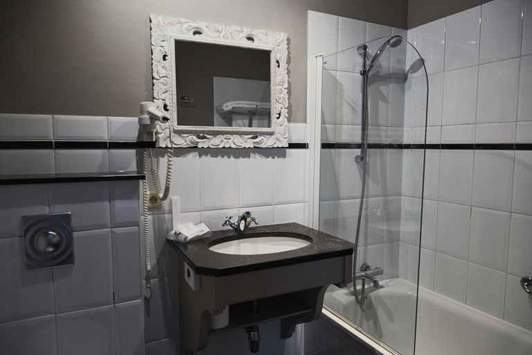 Bathroom 5, Hostellerie au Coeur Du Spinois, Brabant Wallon