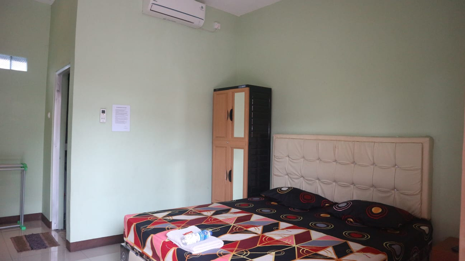 Bedroom 8