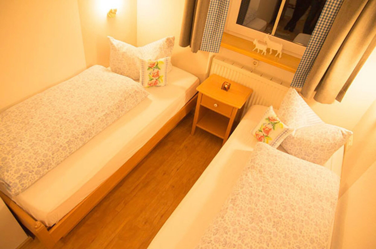 Bedroom 2, Alpenrösle, Oberallgäu