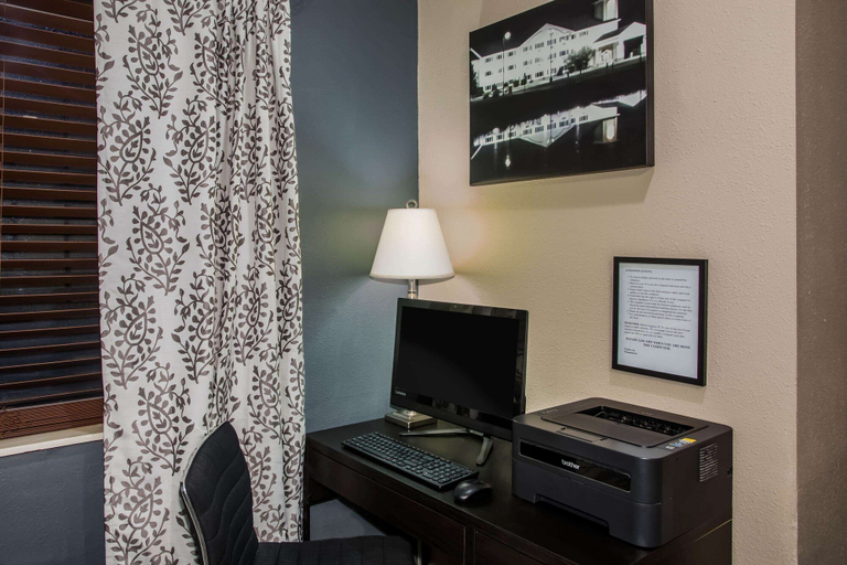 Others 5, Super 8 by Wyndham Union, Franklin