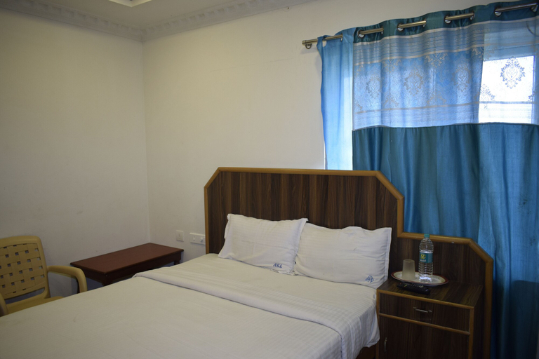Bedroom 3, TSV Hotel, Cuddalore
