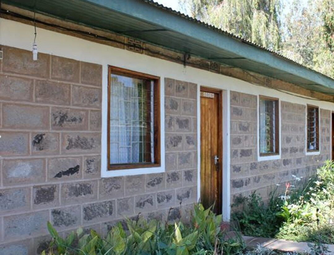 Exterior & Views 2, Bantu Mountain Lodge, Kieni
