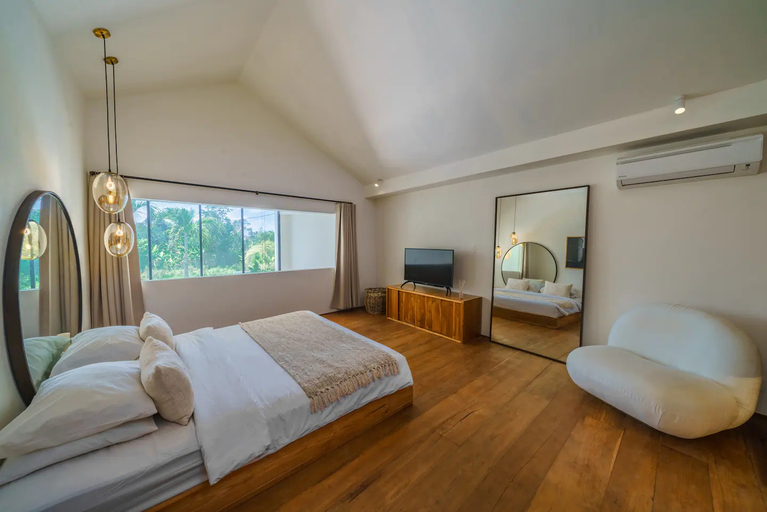 Bedroom 2, Villa Vybe: Incredible 1 BR Designer Villa in Pererenan, Badung