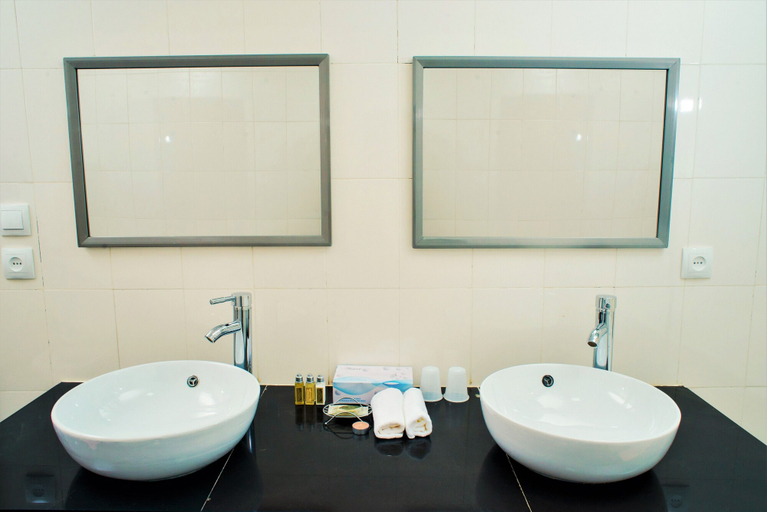 Bathroom 4, Grand Appart' Antaninarenina, Analamanga