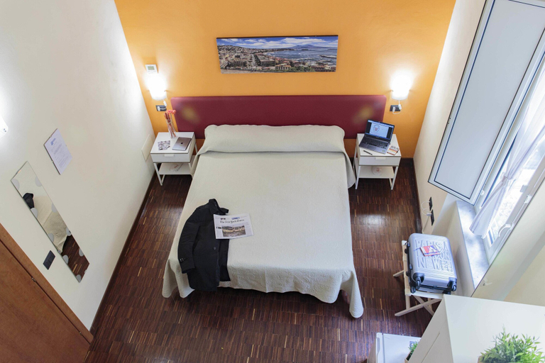 Bedroom 3, B&B Palazzo Carafa della Spina, Napoli