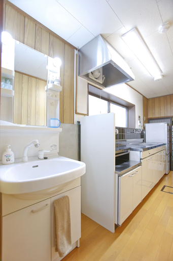 Bathroom 3, Private Residence Shijo-Karasuma, Kyoto