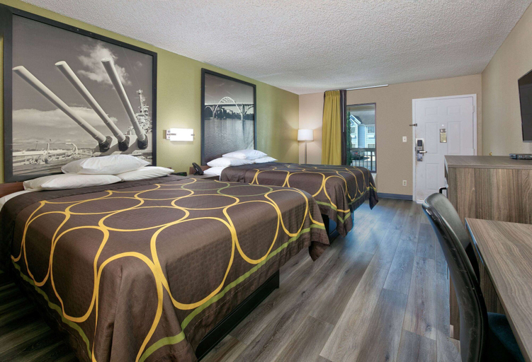 Bedroom 3, Super 8 by Wyndham Mobile/Tillmans Corner, Mobile
