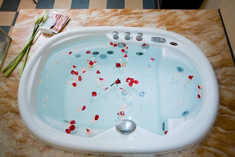 Bathroom 4, Crystal Motel, Hsinchu City